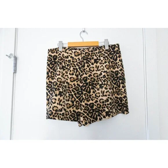 Zara Leopard Print Mini Skort - Picture 2 of 3